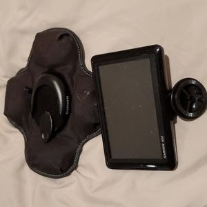 Garmin Nuvi 1490 GPS with weighted base